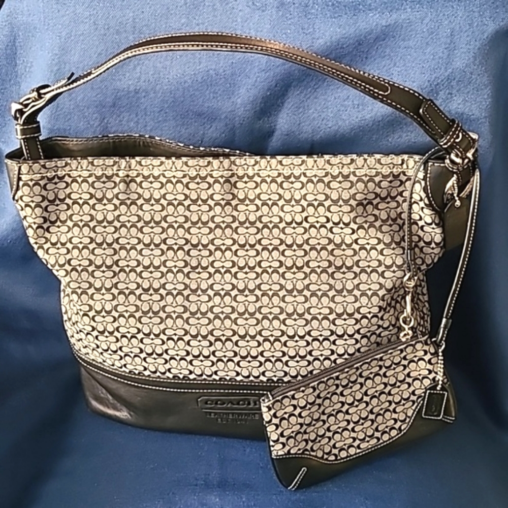 Coach - Signature monogram bucket bag and wristlet set